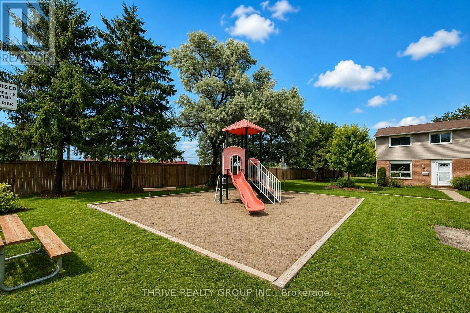 60-40 Tiffany Drive, London, ON, N5V 3N3 - 3