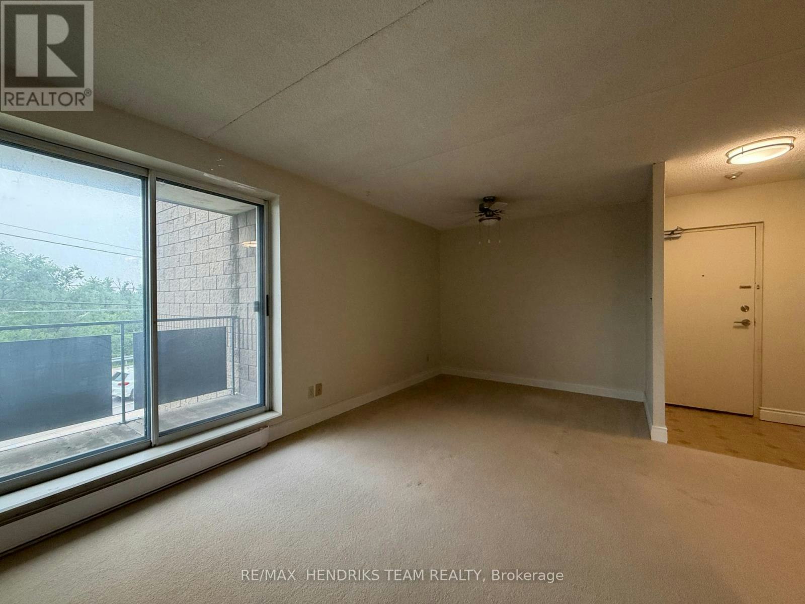 202-234 Oakdale Avenue, St. Catharines, ON, L2P 2K6 - 4