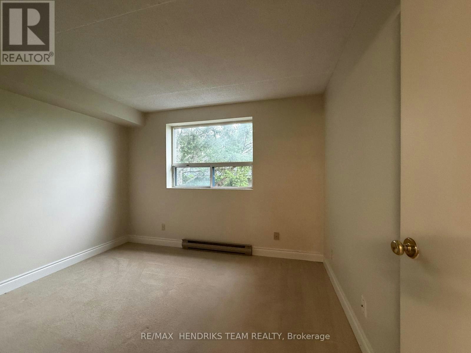 202-234 Oakdale Avenue, St. Catharines, ON, L2P 2K6 - 8