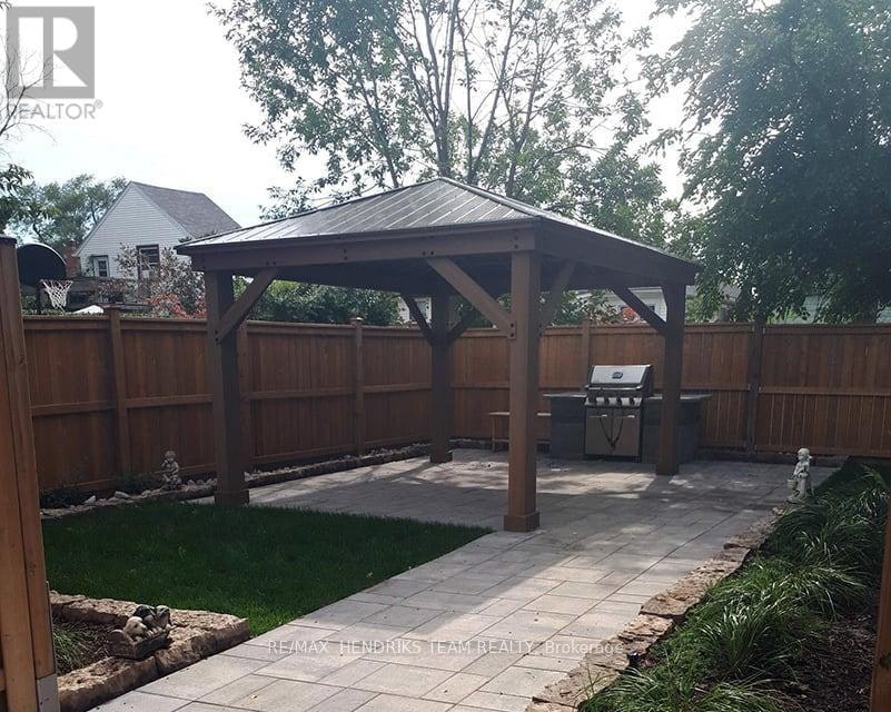 201-234 Oakdale Avenue, St. Catharines, ON, L2P 2K6 - 13