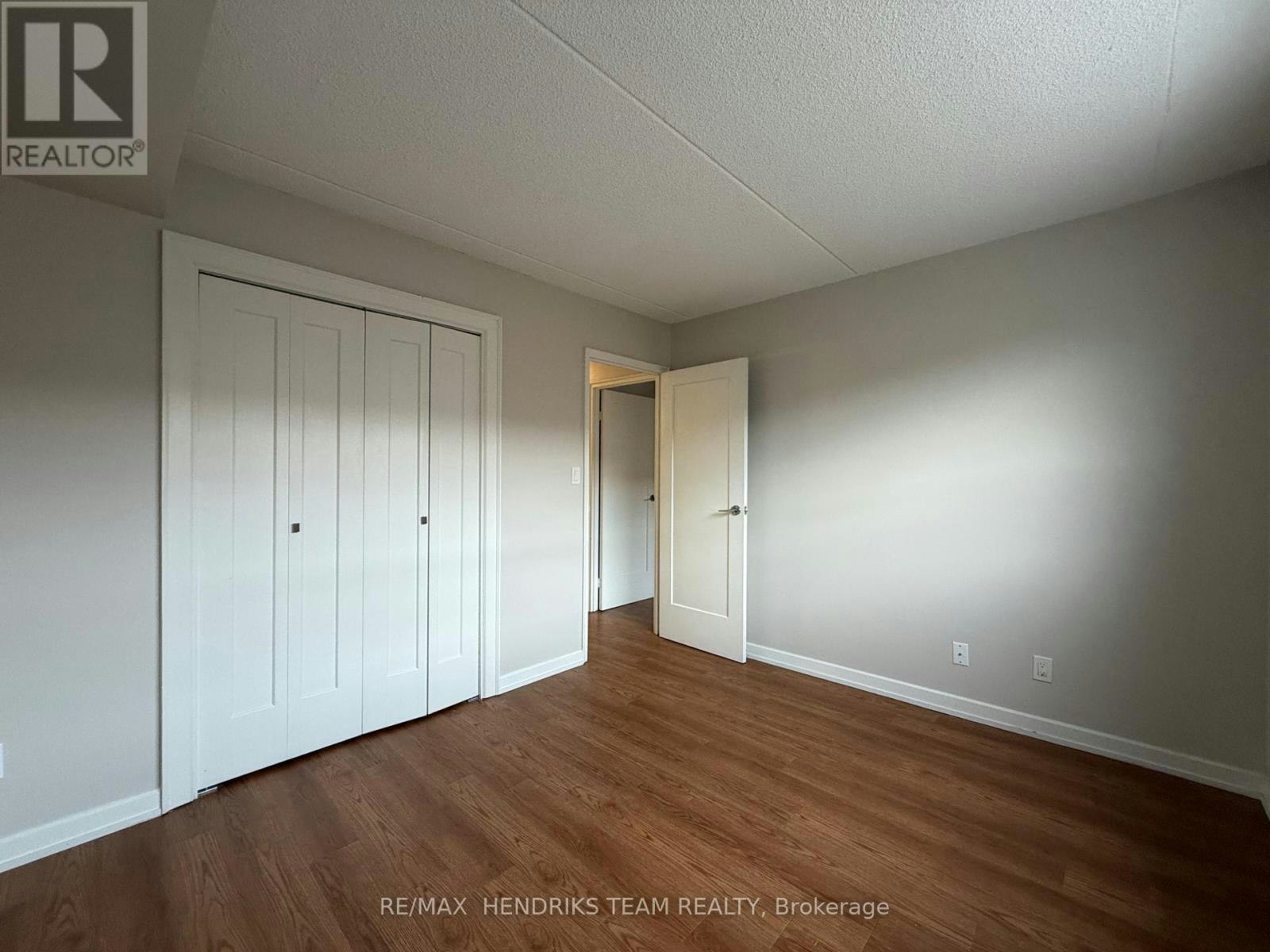 201-234 Oakdale Avenue, St. Catharines, ON, L2P 2K6 - 9
