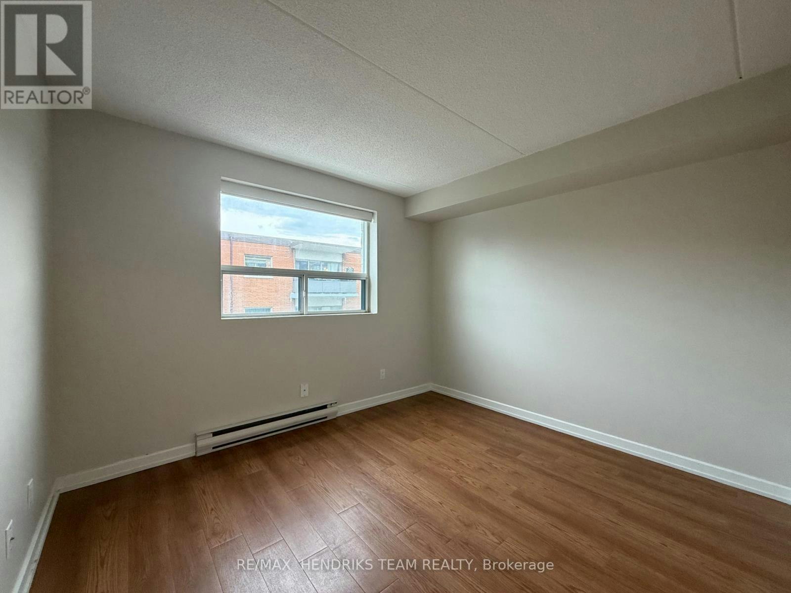 201-234 Oakdale Avenue, St. Catharines, ON, L2P 2K6 - 7