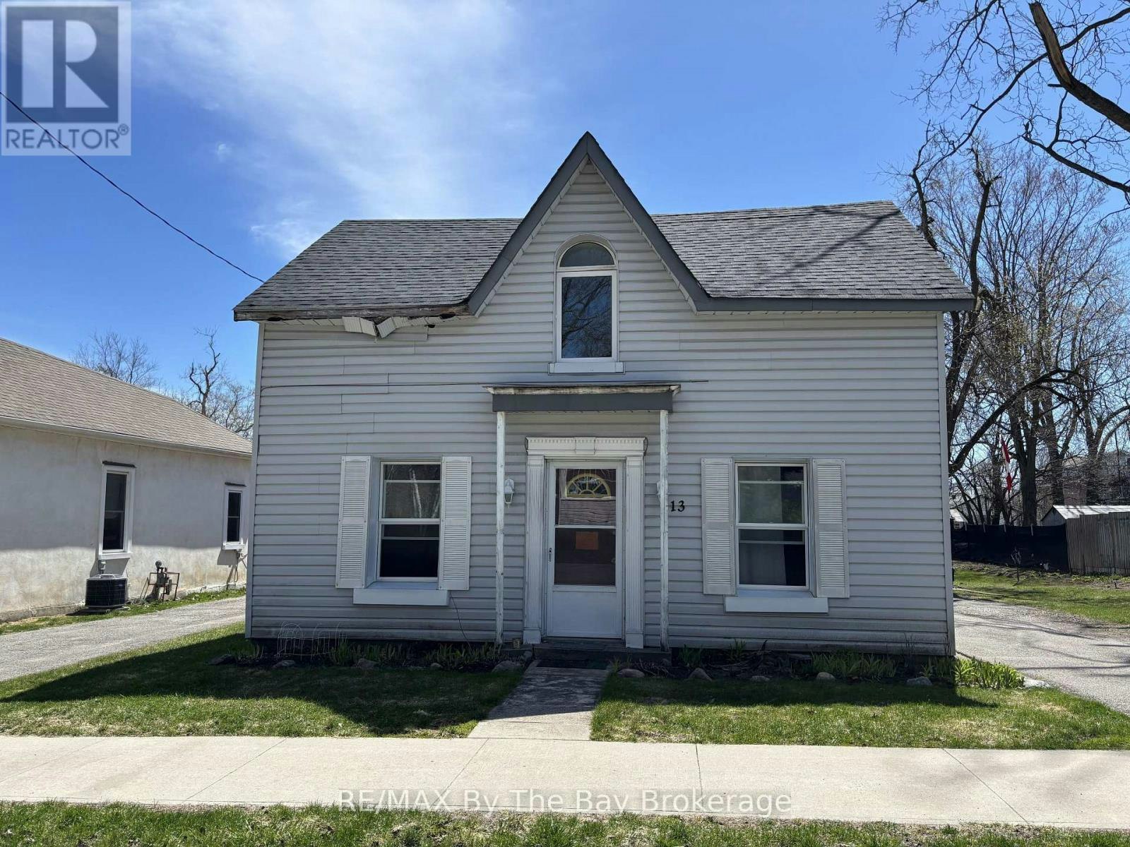 13 Henry Street, Barrie, ON, L4N 1C5