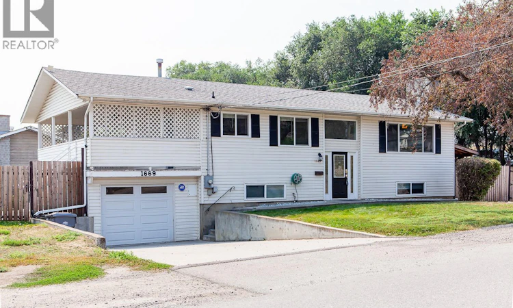 1669 Westmount Drive