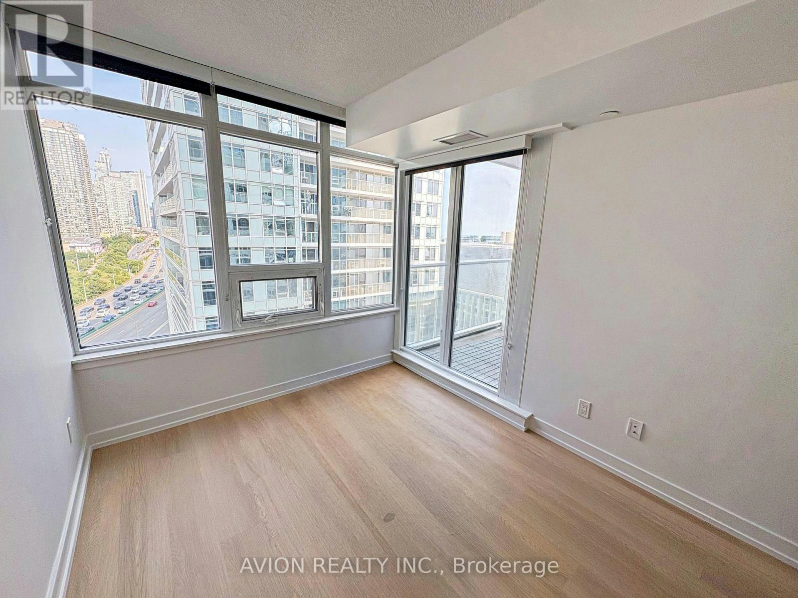 1609-19 Bathurst Street, Toronto, ON, M6A 2E1 - 7