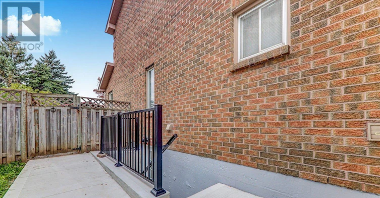 28 Willowbrook Drive, Whitby, ON, L1R 1S7 - 19