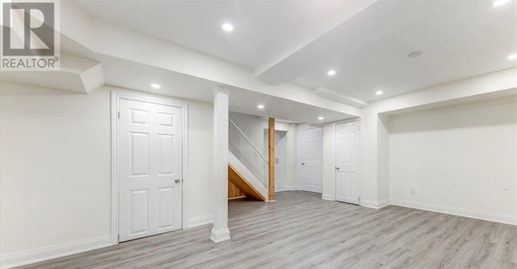 28 Willowbrook Drive, Whitby, ON, L1R 1S7 - 10