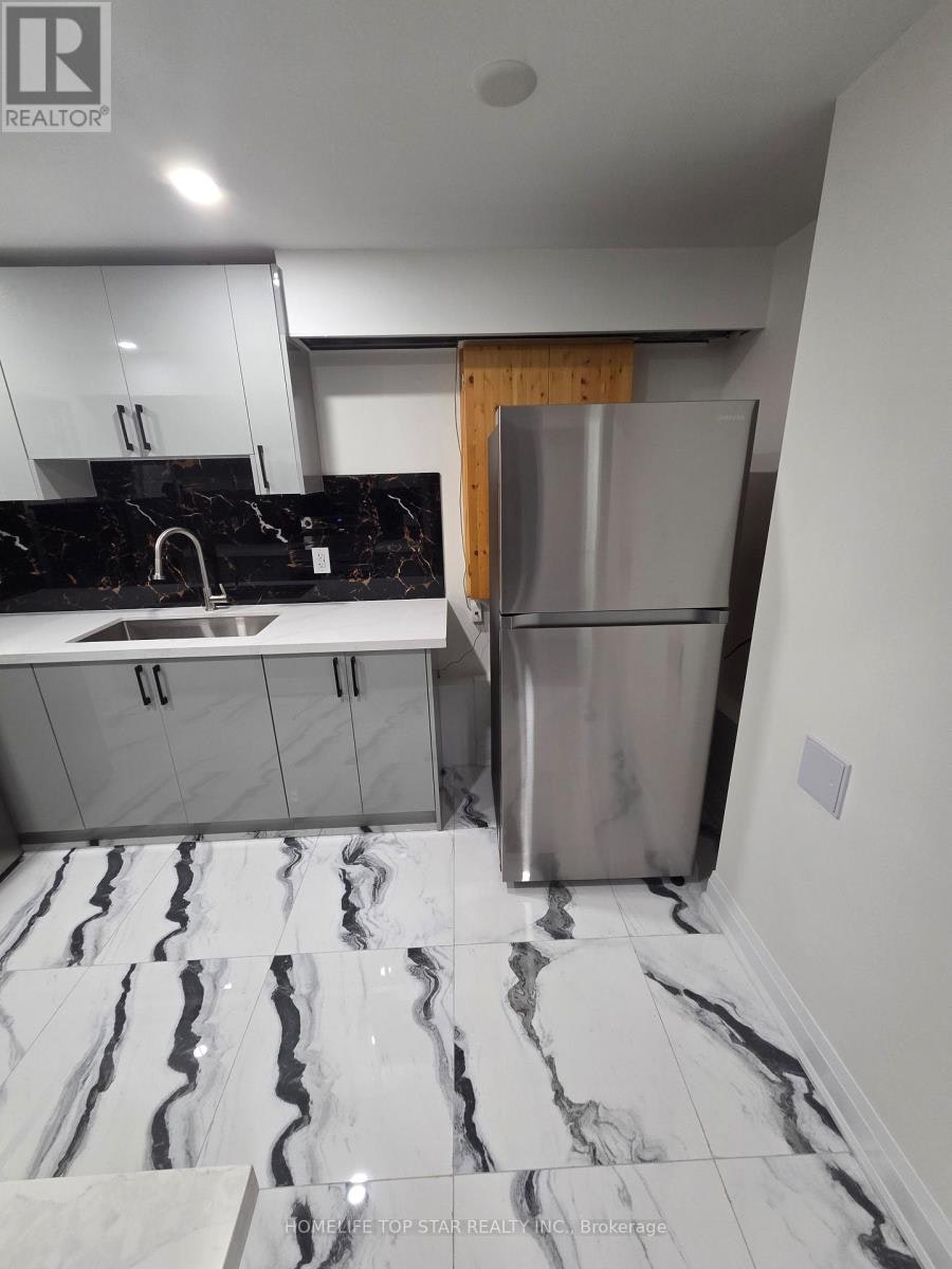 28 Willowbrook Drive, Whitby, ON, L1R 1S7 - 13