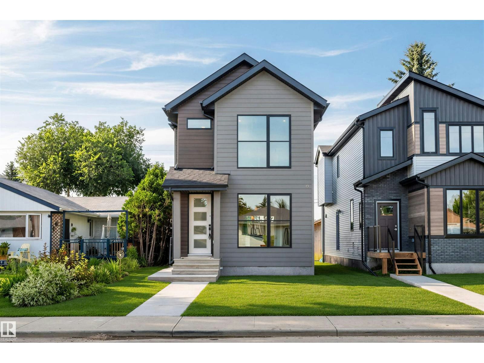 5606 105 Avenue NW, Edmonton, AB, T6A 1A6