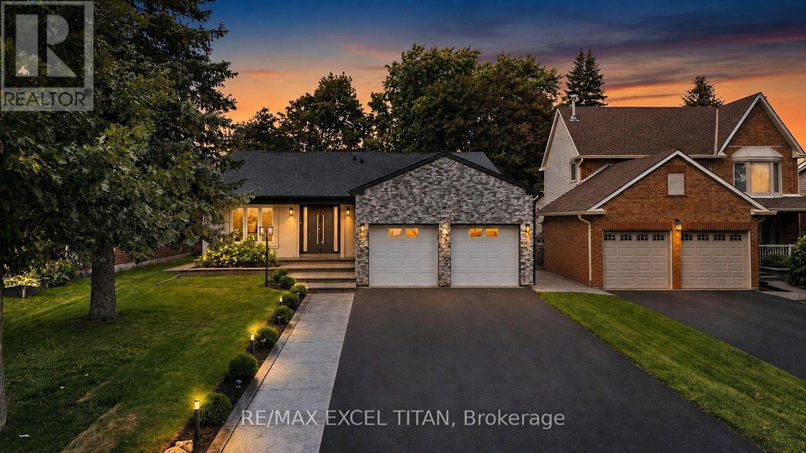 258 Glenway Circle, Newmarket, ON, L3Y 7S7