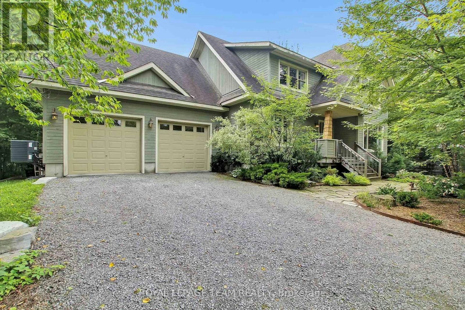1724 Century Road E, Manotick, ON, K0A 2E0