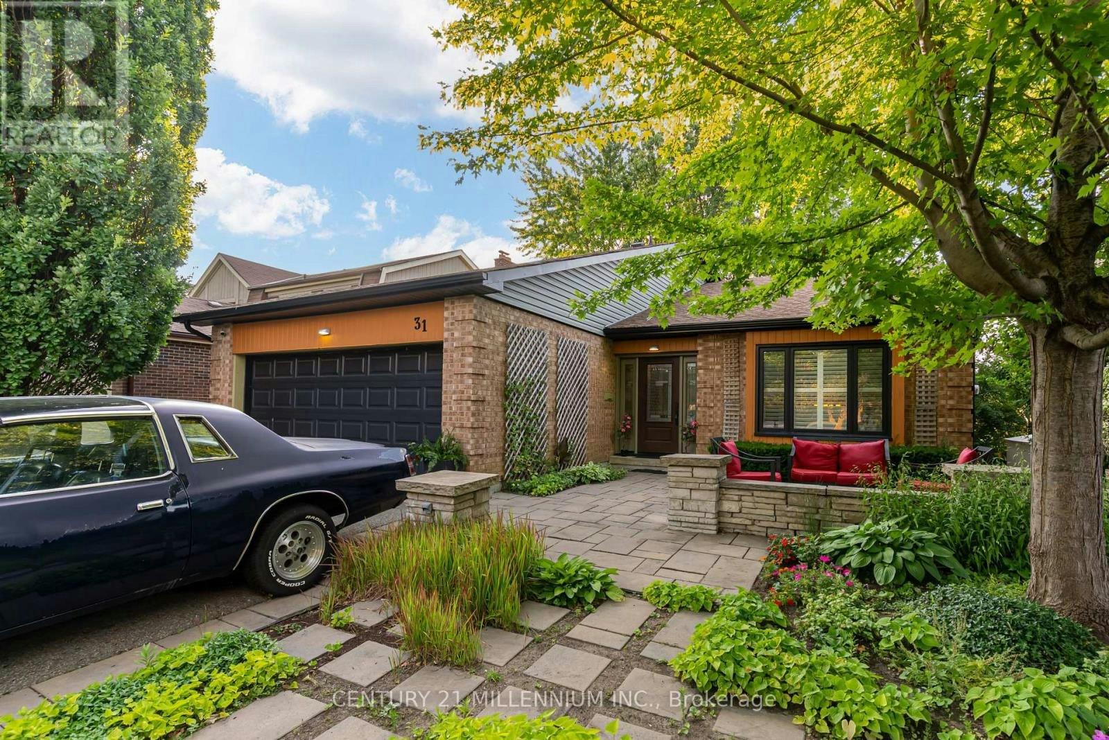 31 Mansfield Street, Brampton, ON, L6S 2X8