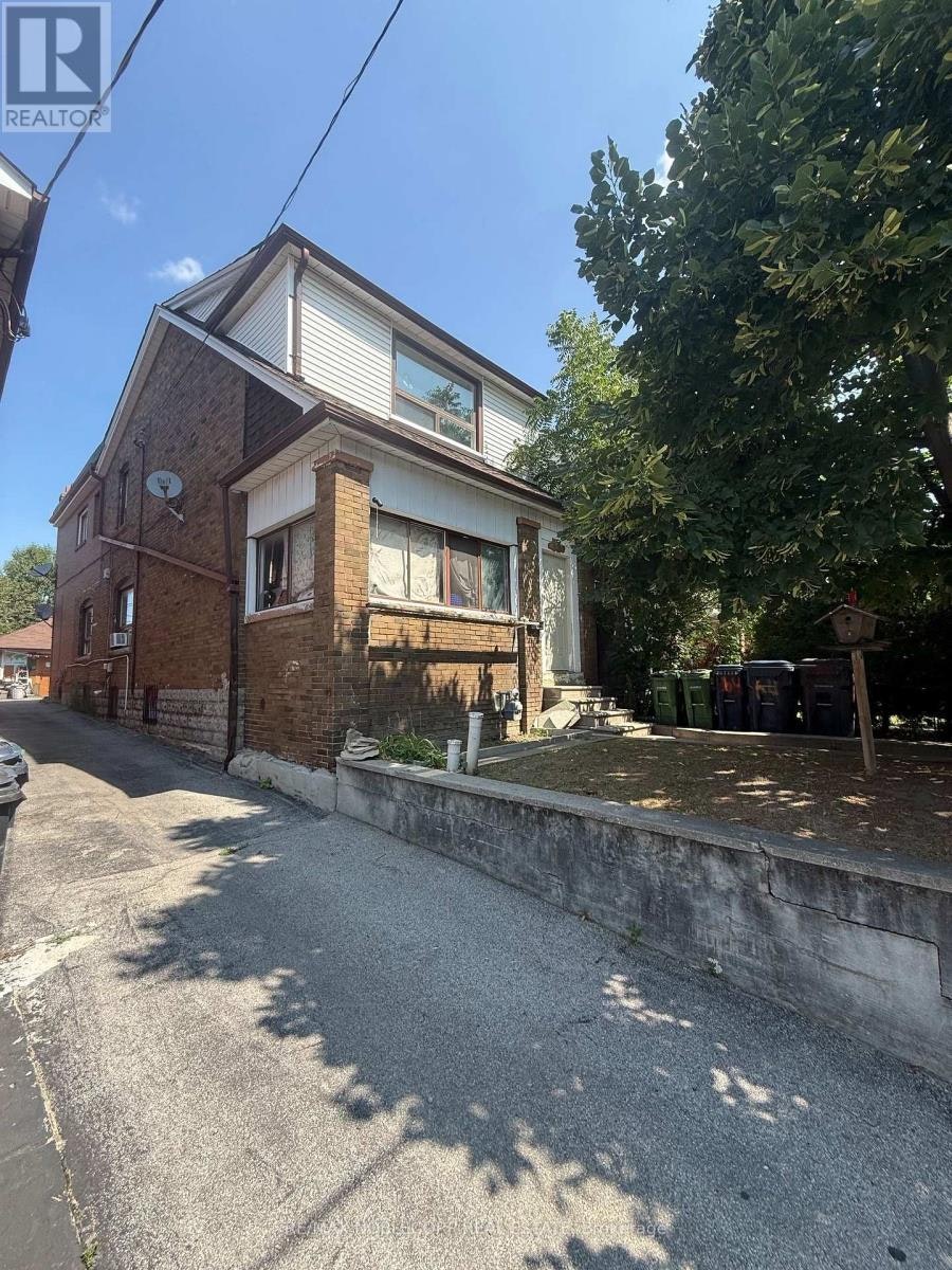 64 Ashburnham Road, Toronto, ON, M6H 2K5
