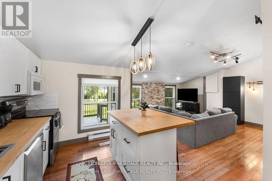 682 Shore Drive NORTH, Otonabee-South Monaghan, ON, K0L 1B0 - 10
