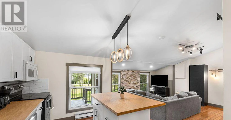 682 Shore Drive NORTH, Otonabee-South Monaghan, ON, K0L 1B0 - 10