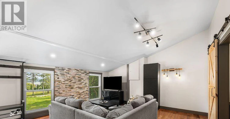682 Shore Drive NORTH, Otonabee-South Monaghan, ON, K0L 1B0 - 6