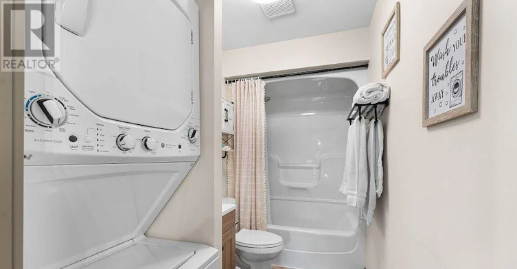 682 Shore Drive NORTH, Otonabee-South Monaghan, ON, K0L 1B0 - 8