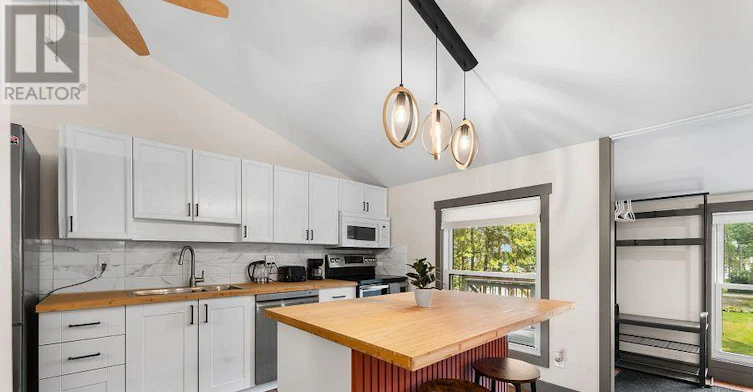 682 Shore Drive NORTH, Otonabee-South Monaghan, ON, K0L 1B0 - 9