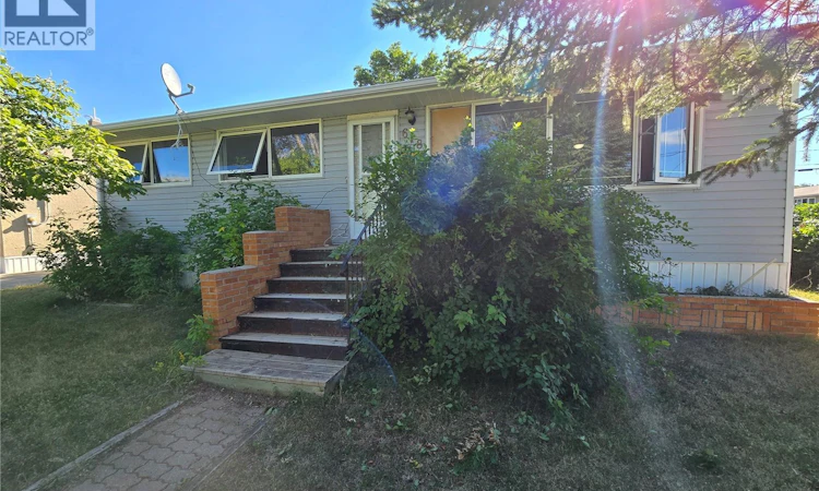 618 3rd Street SE