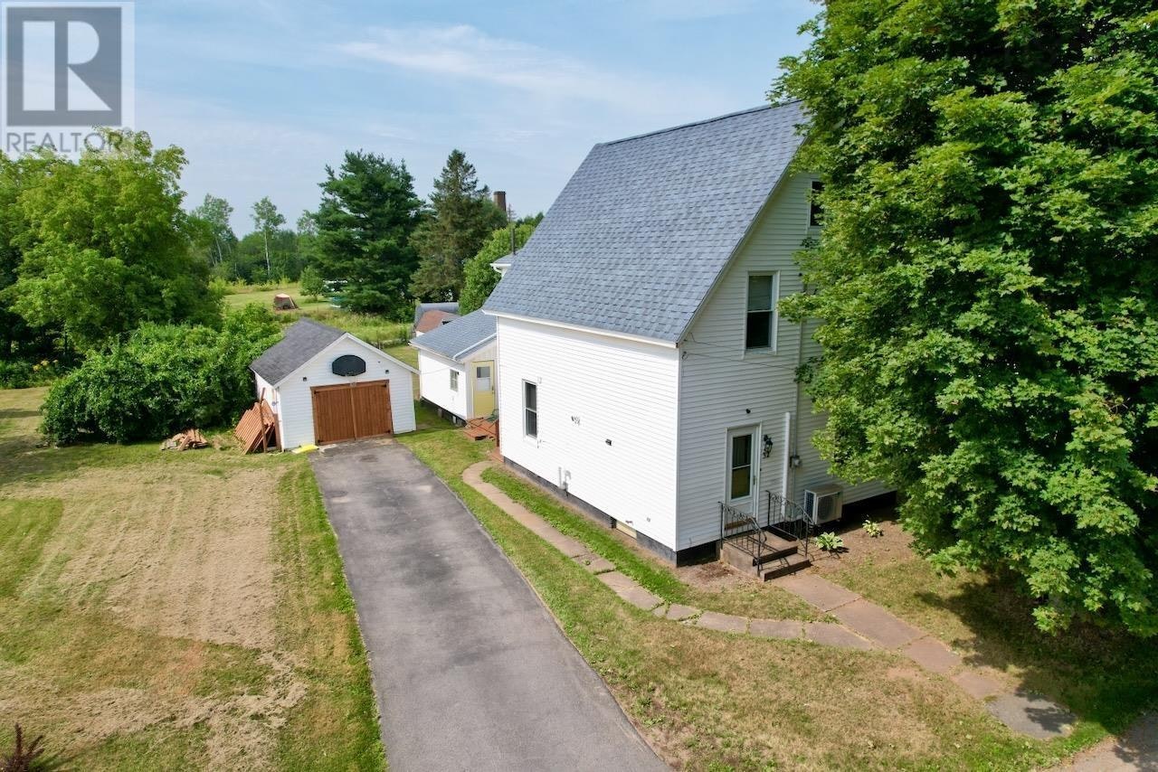 32 River Avenue, Oxford, NS, B0M 1P0