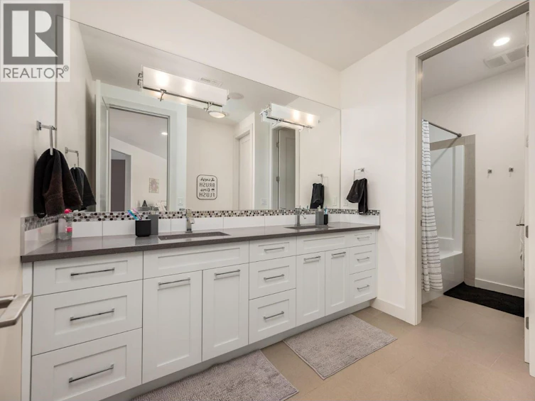 195 Ravine Drive, Coldstream, BC, V1B 4C9 - 32