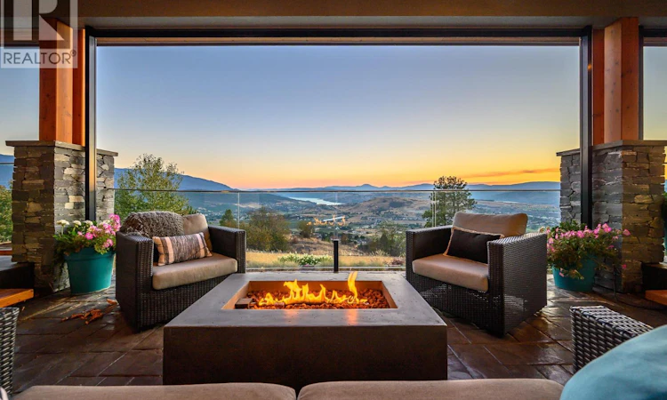 195 Ravine Drive