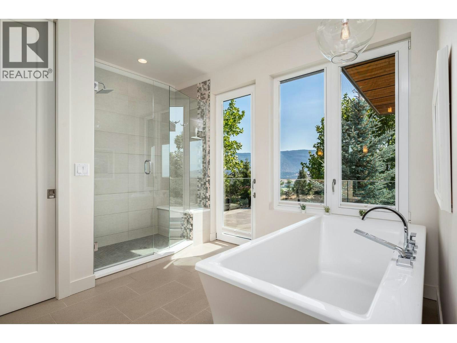 195 Ravine Drive, Coldstream, BC, V1B 4C9 - 23