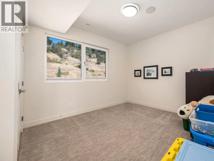 195 Ravine Drive, Coldstream, BC, V1B 4C9 - 37