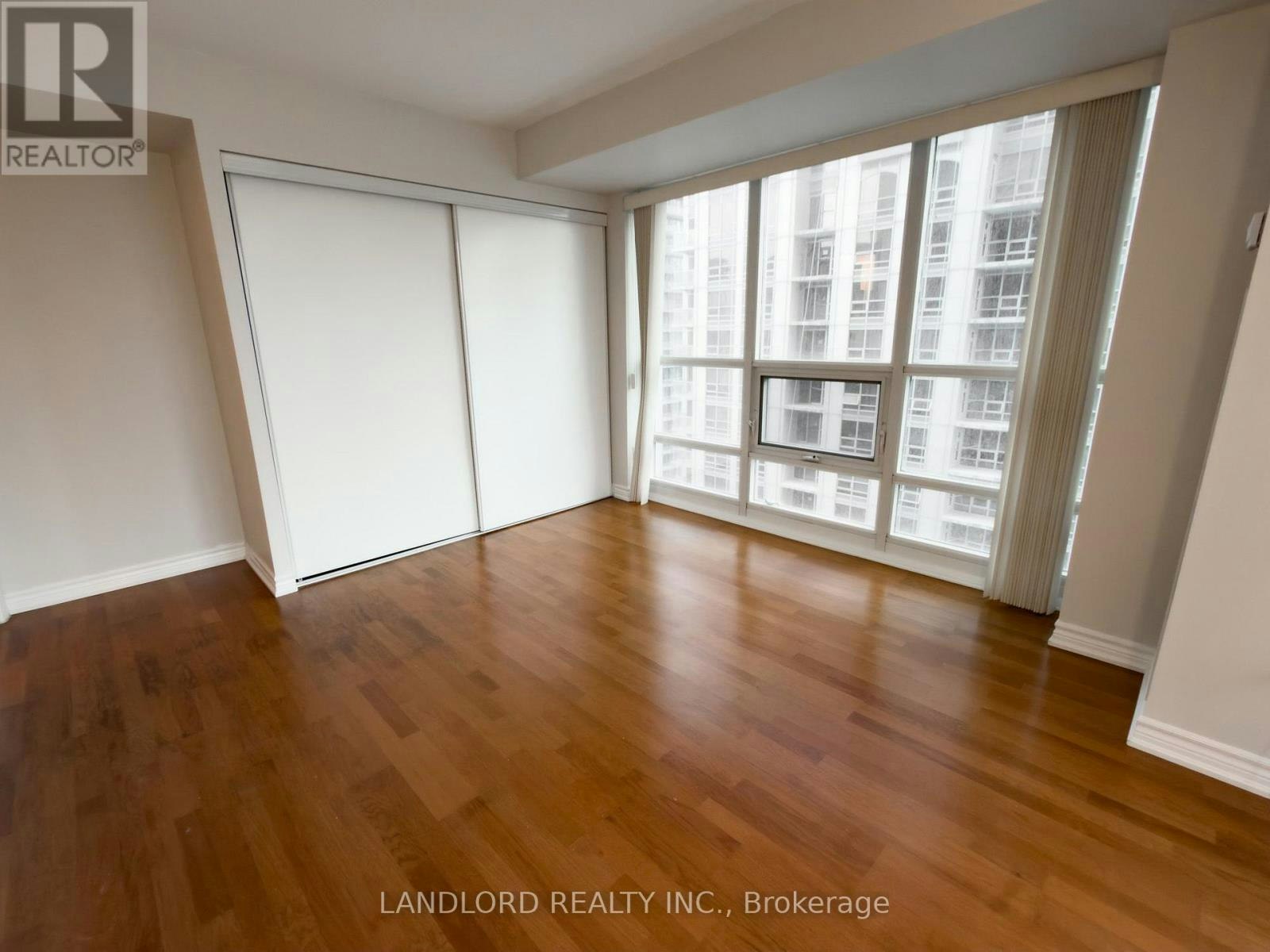 2802-761 Bay Street, Toronto, ON, M5G 2R2 - 12
