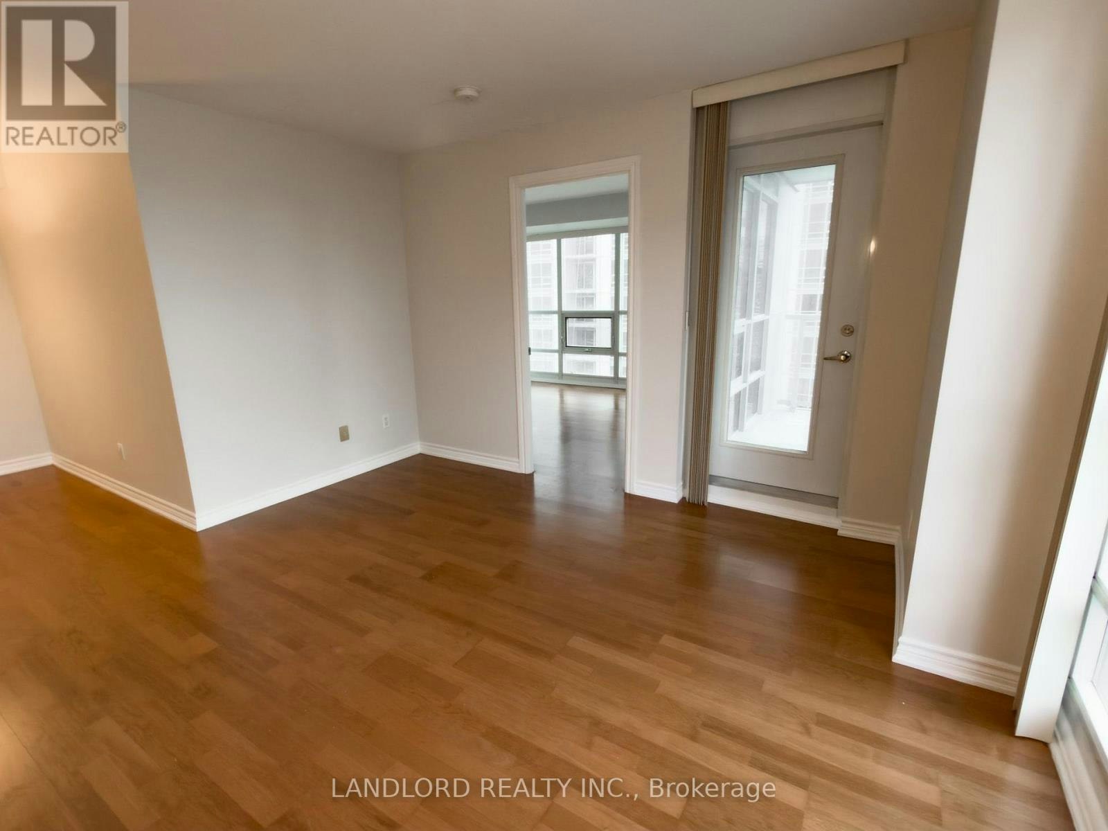 2802-761 Bay Street, Toronto, ON, M5G 2R2 - 9