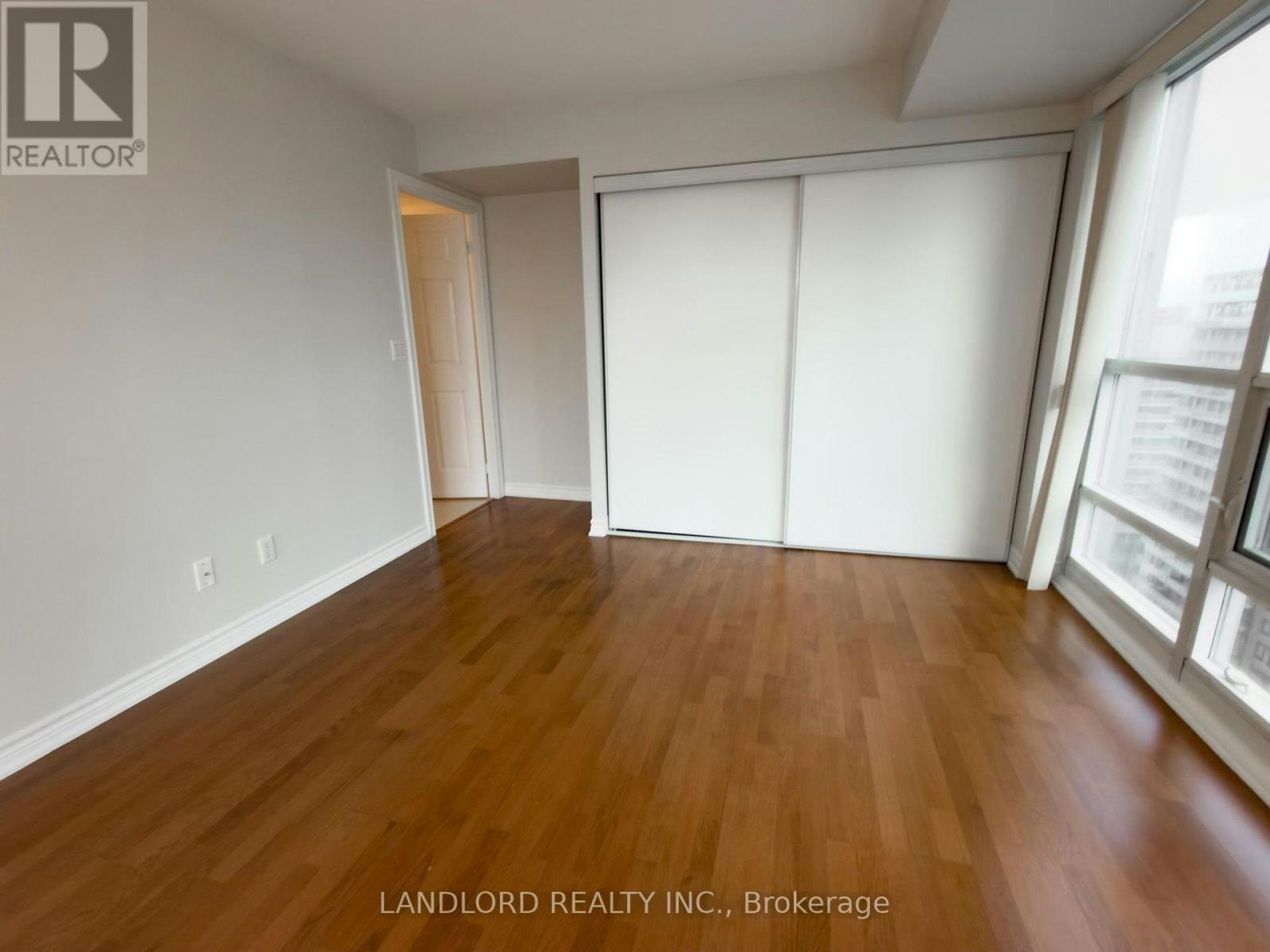 2802-761 Bay Street, Toronto, ON, M5G 2R2 - 11