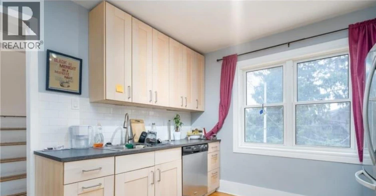 Upper-98 Brubacher Street, Kitchener, ON, N2H 2W2 - 5