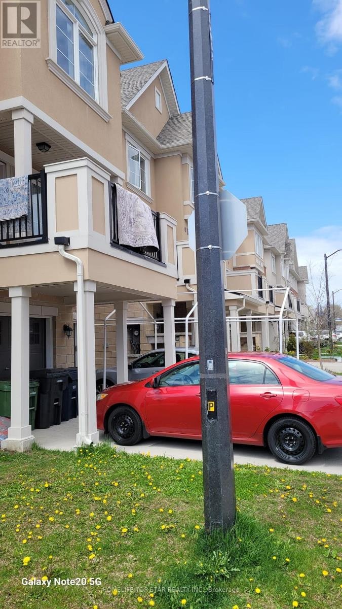 34 Deans Drive, Toronto, ON, M1L 0C1 - 2