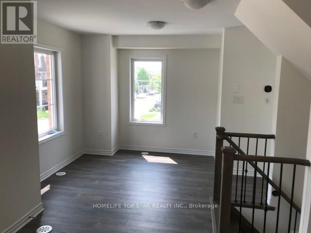 34 Deans Drive, Toronto, ON, M1L 0C1 - 3