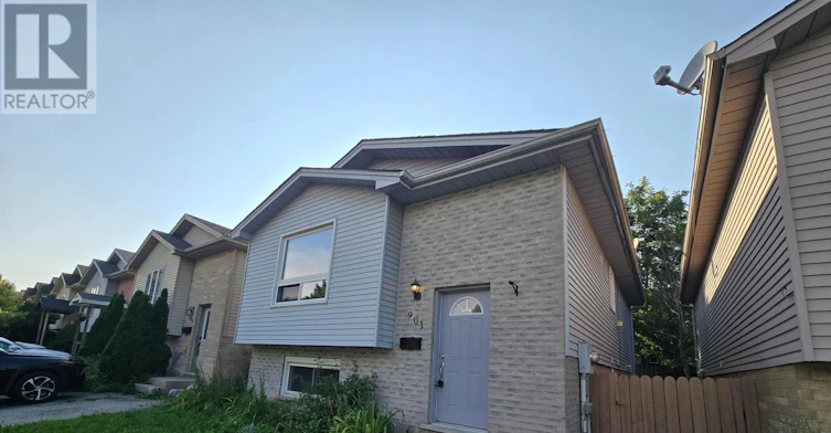 901 Lawson Road, London, ON, N6G 4X4