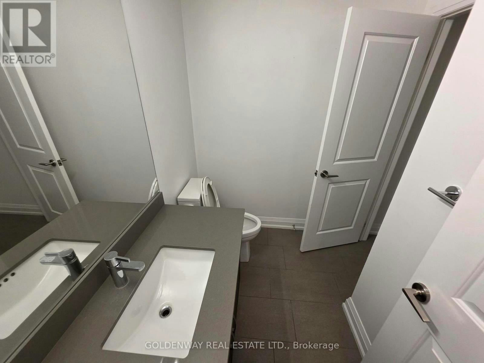 9 Caseley Way, Markham, ON, L3R 4Z7 - 3