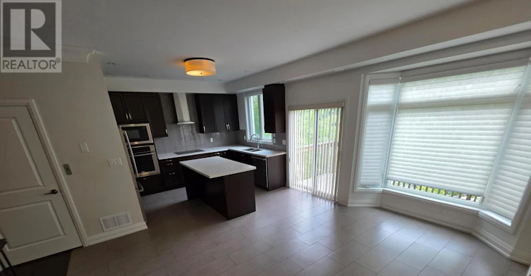 9 Caseley Way, Markham, ON, L3R 4Z7 - 4