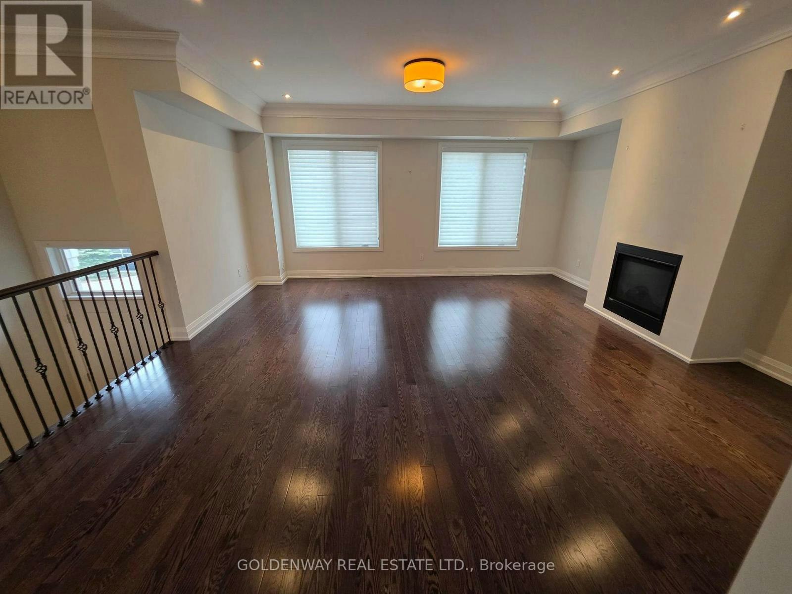 9 Caseley Way, Markham, ON, L3R 4Z7 - 2