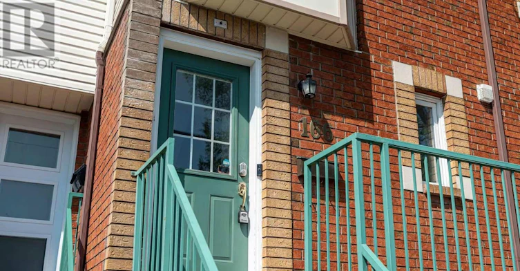 166 Forward Avenue, Ottawa, ON, K1Y 1K9 - 2