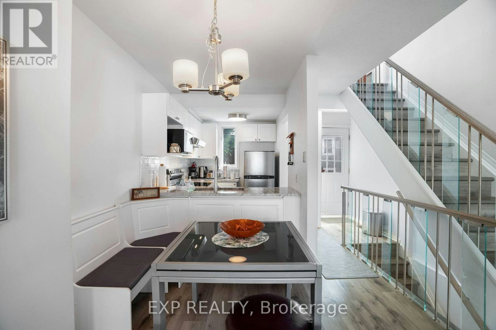 166 Forward Avenue, Ottawa, ON, K1Y 1K9 - 9