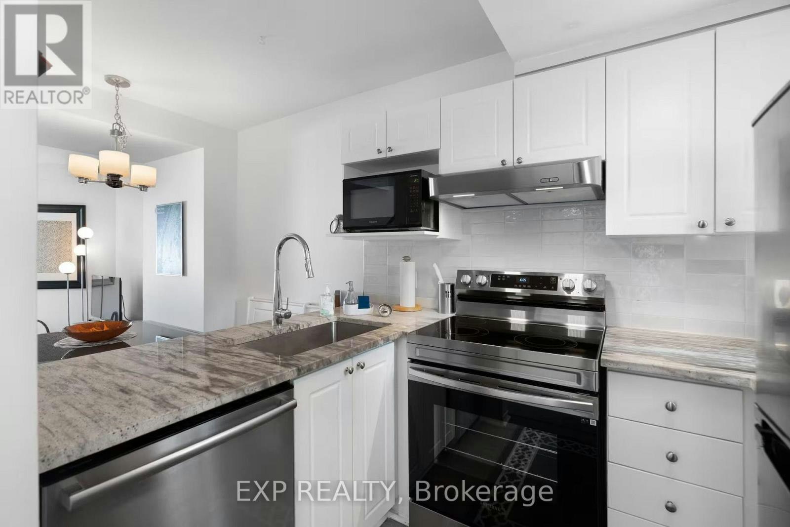166 Forward Avenue, Ottawa, ON, K1Y 1K9 - 4