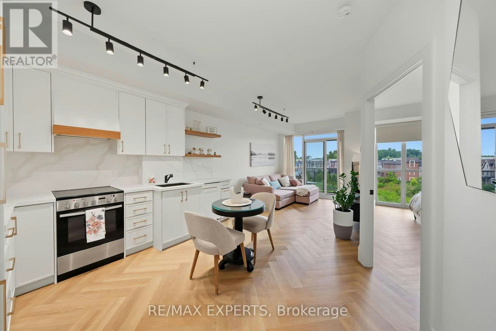 414-4700 7 Highway, Vaughan, ON, L4L 0B4
