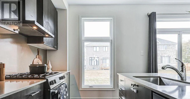 26 Sam Battaglia Crescent, Georgina, ON, L0E 1R0 - 5