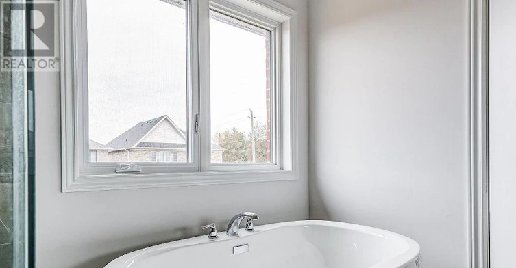 26 Sam Battaglia Crescent, Georgina, ON, L0E 1R0 - 17
