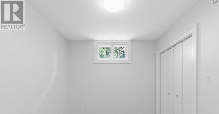 LOWER-113 Lansdowne Avenue, Toronto, ON, M6K 2W1 - 17