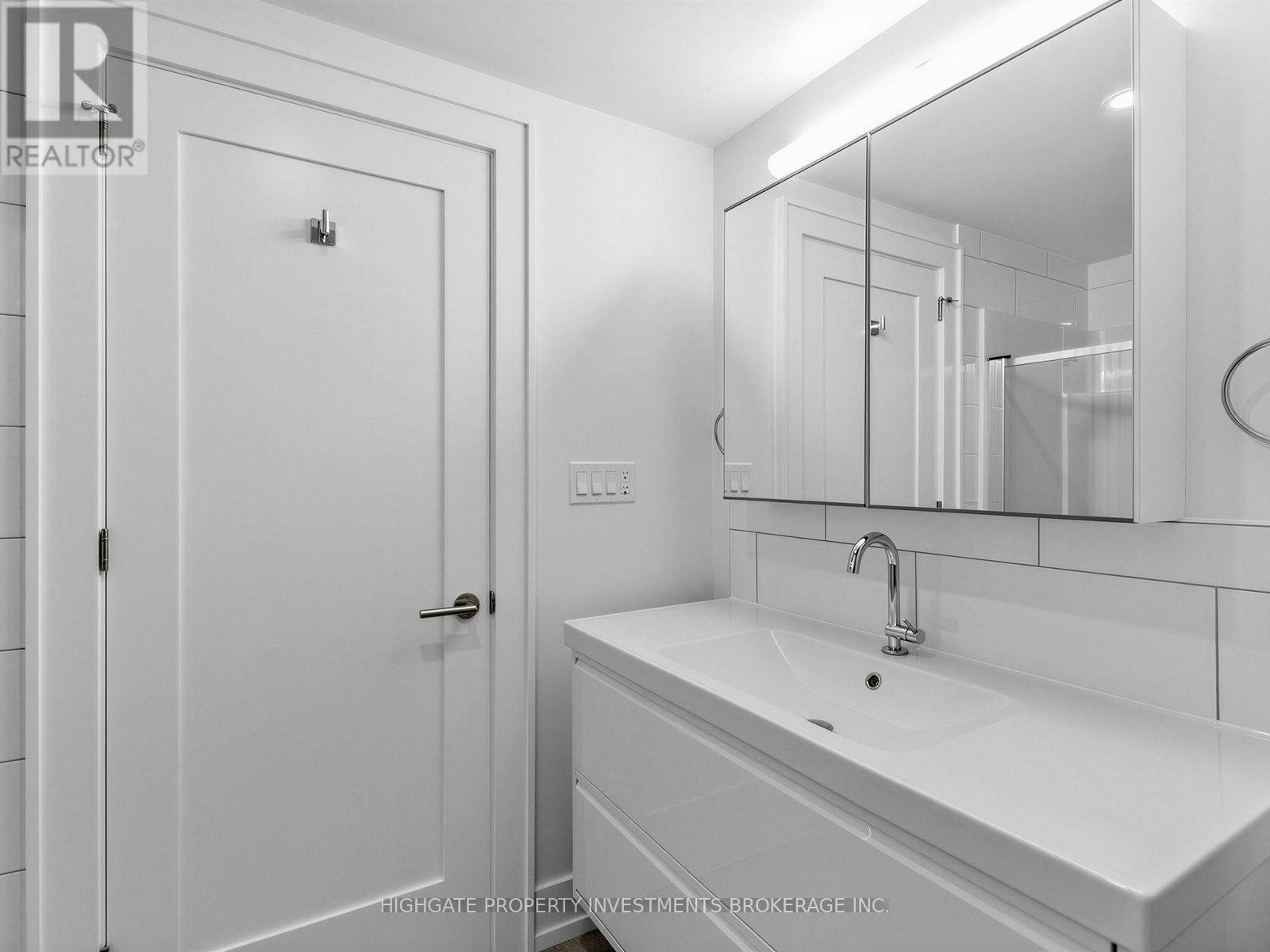 LOWER-113 Lansdowne Avenue, Toronto, ON, M6K 2W1 - 14