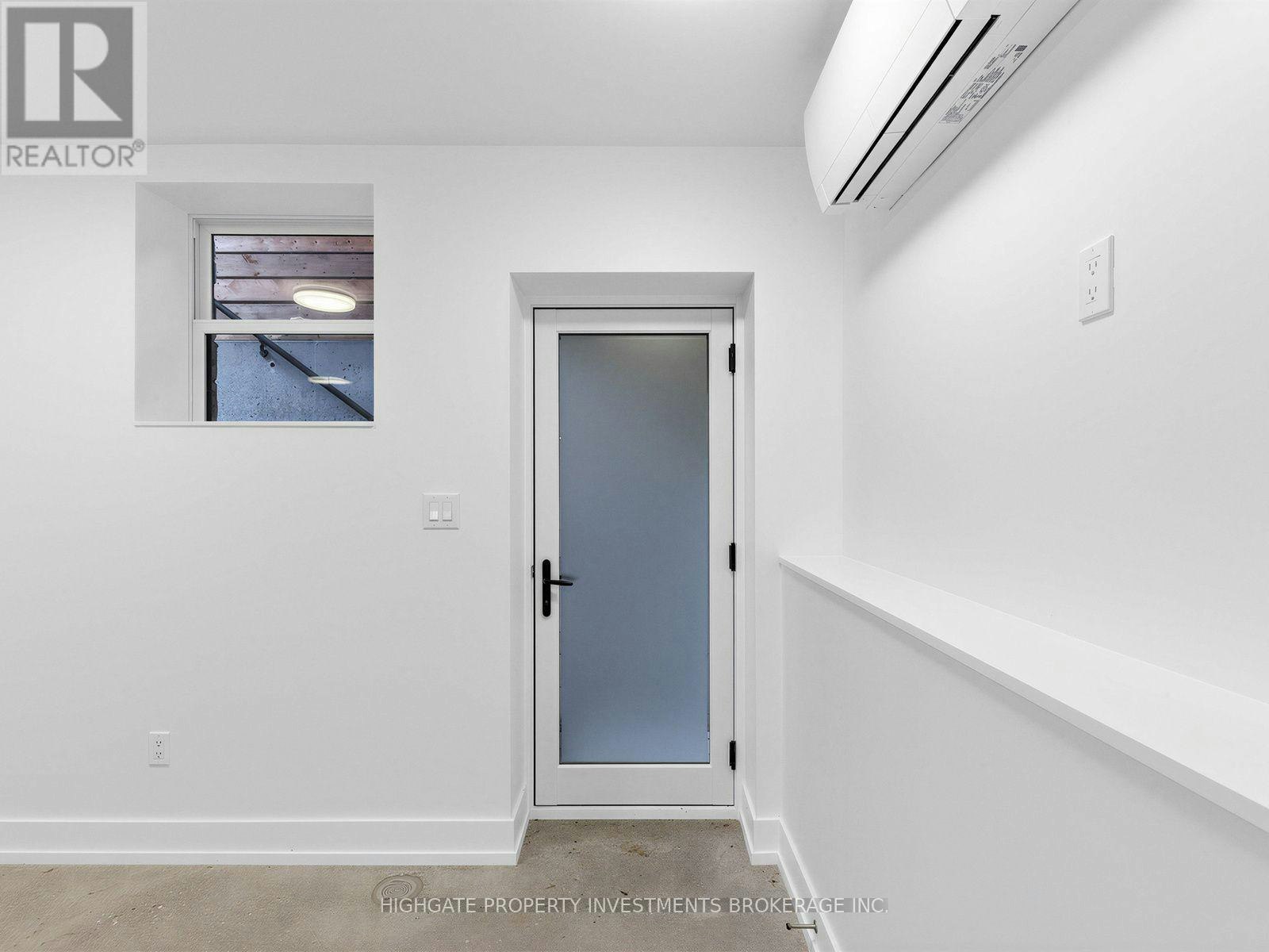 LOWER-113 Lansdowne Avenue, Toronto, ON, M6K 2W1 - 2