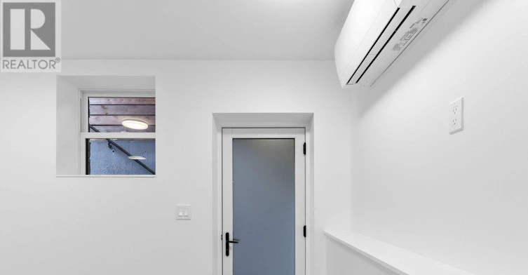 LOWER-113 Lansdowne Avenue, Toronto, ON, M6K 2W1 - 2