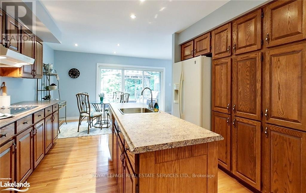 112 Bruce Street S, Blue Mountains, ON, N0H 2P0 - 8