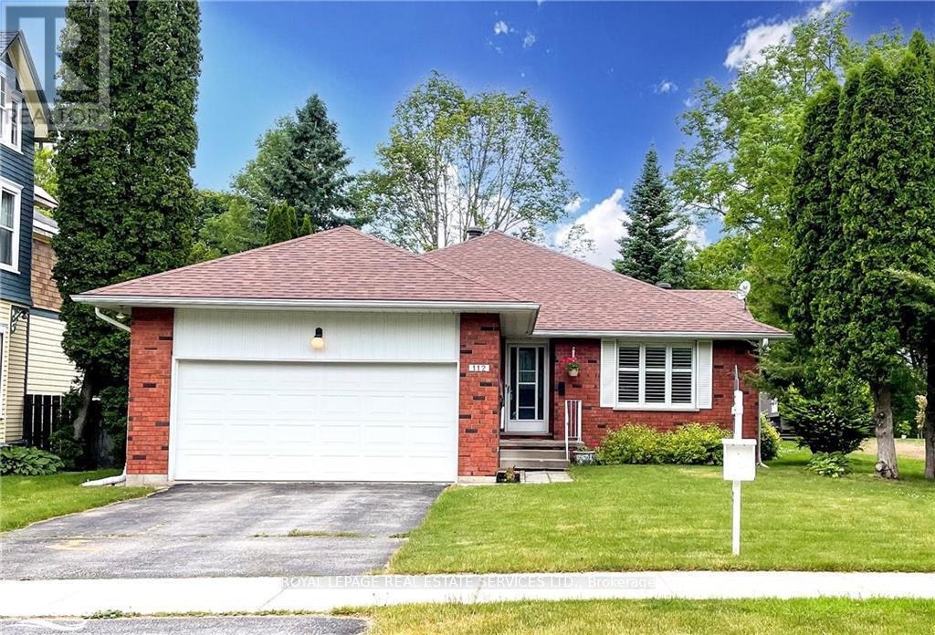 112 Bruce Street S, Blue Mountains, ON, N0H 2P0